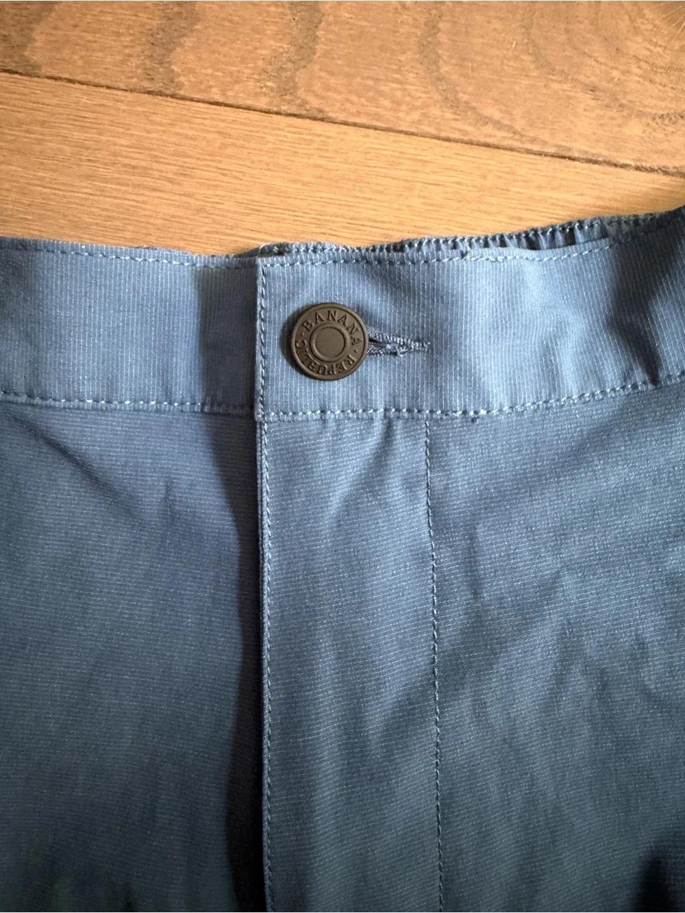 Banana Republic Men's shorts size 40 blue comfort athletic